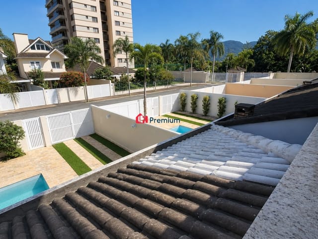 Casa 5 quartos e 7 banheiros, à venda, no bairro Recreio dos Bandeirantes em Rio de Janeiro