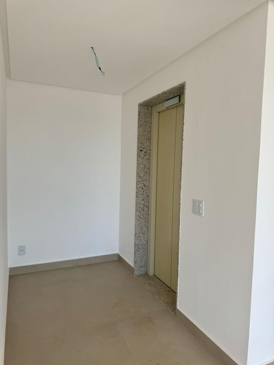 Apartamento à venda com 3 quartos, 130m² - Foto 6