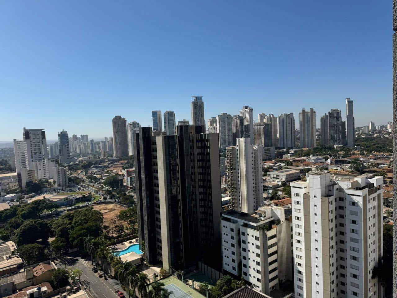 Apartamento à venda com 3 quartos, 130m² - Foto 3