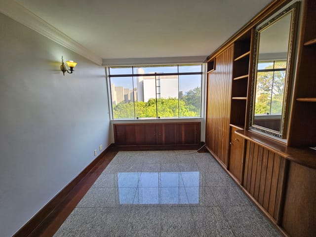 Foto do Apartamento - SQN 203 | 2 Quartos (1 Suíte), Cozinha Planejada Completa e Vaga de Garagem | ALPHA BRASILIA A IMÓVEIS LTDA.