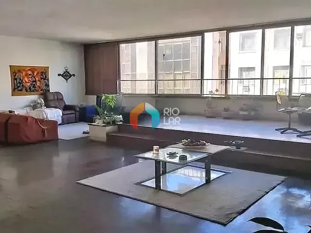 Apartamento com 211m² 4 quartos e 2 banheiros, à venda, no bairro Copacabana em Rio de Janeiro