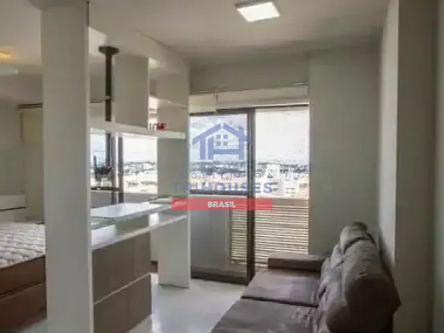 Apartamento 1 quarto e 1 banheiro, à venda, no bairro Centro em Curitiba