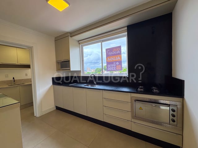 Apartamento 3 quartos e 3 banheiros, para alugar, no bairro Centro em Tubarão