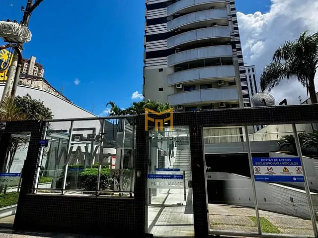 Apartamento 3 quartos e 5 banheiros, à venda, no bairro Umarizal em Belém
