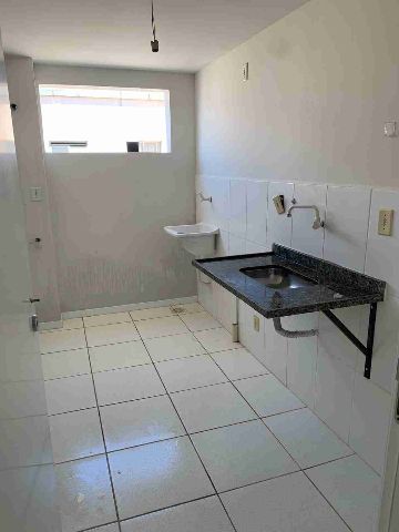 Apartamento 2 quartos e 1 banheiro, à venda, no bairro Parque Jóquei Club em Campos dos Goytacazes