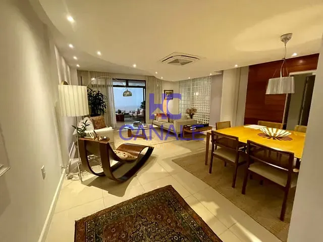 Apartamento com 230m² 4 quartos e 5 banheiros, à venda, no bairro Barra da Tijuca em Rio de Janeiro
