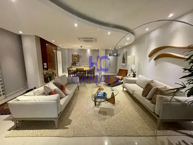 Apartamento com 230m² 4 quartos e 5 banheiros, à venda, no bairro Barra da Tijuca em Rio de Janeiro