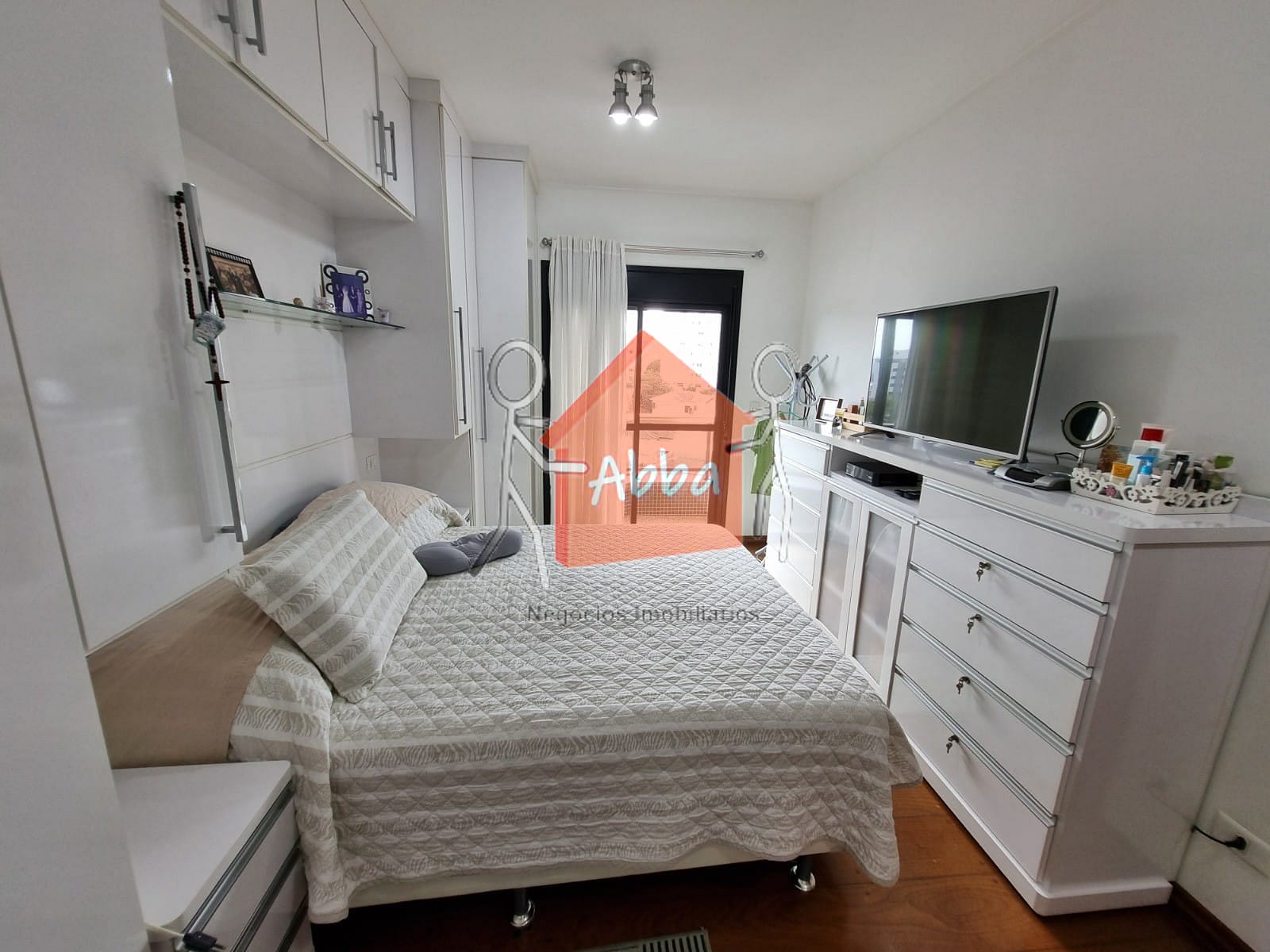 Apartamento à venda com 3 quartos, 156m² - Foto 17