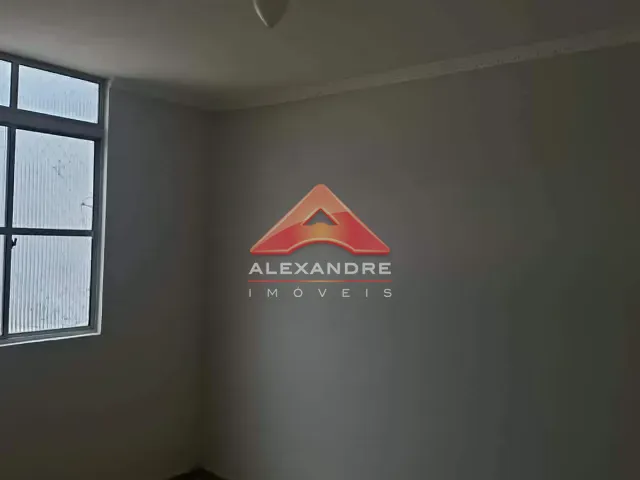 Apartamento com 78m² 2 quartos e 1 banheiro, para alugar, no bairro Vila Industrial em São José dos Campos