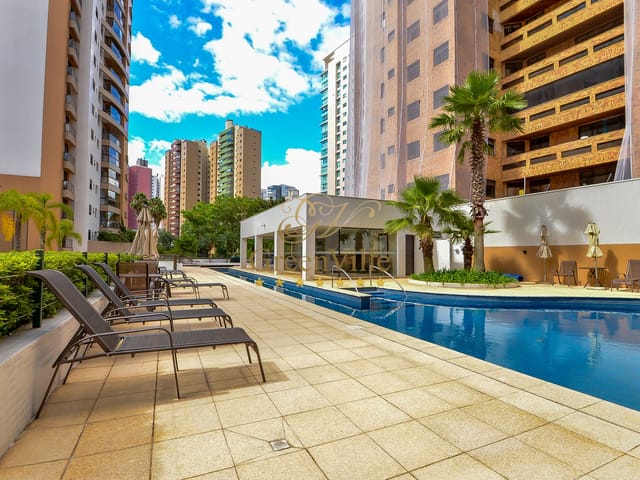 Apartamento com 237m² 3 quartos e 4 banheiros, à venda, no bairro Água Verde em Curitiba