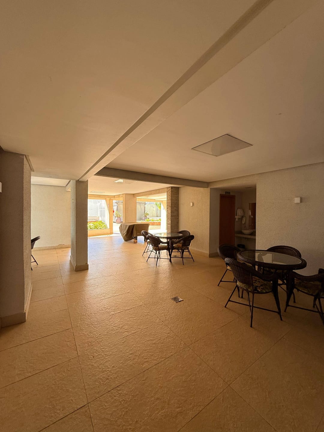 Apartamento à venda com 2 quartos, 61m² - Foto 27