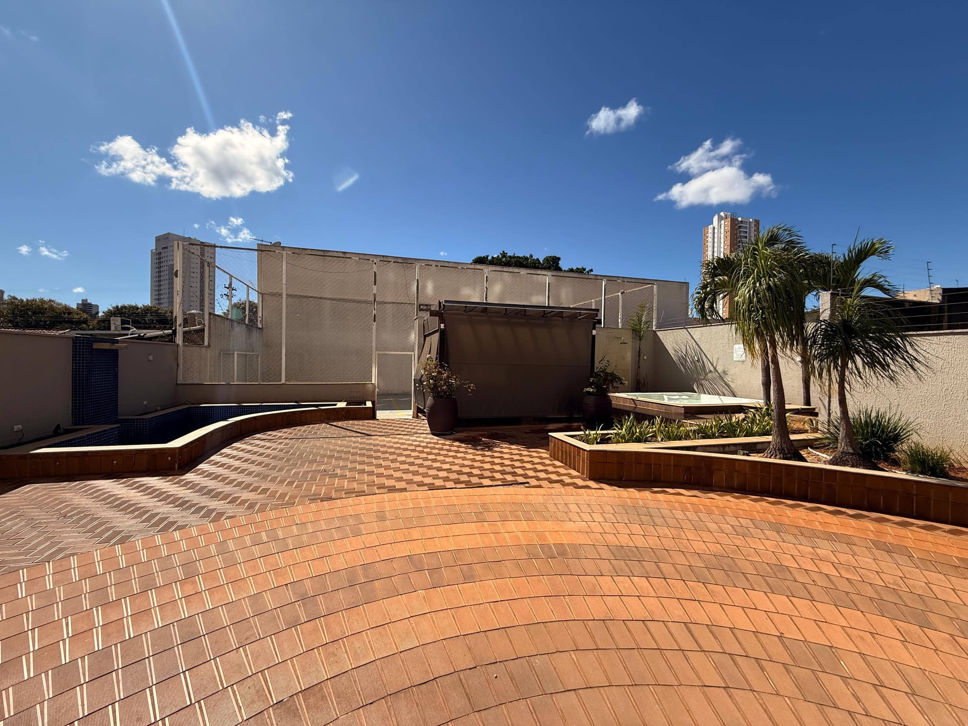 Apartamento à venda com 2 quartos, 61m² - Foto 22