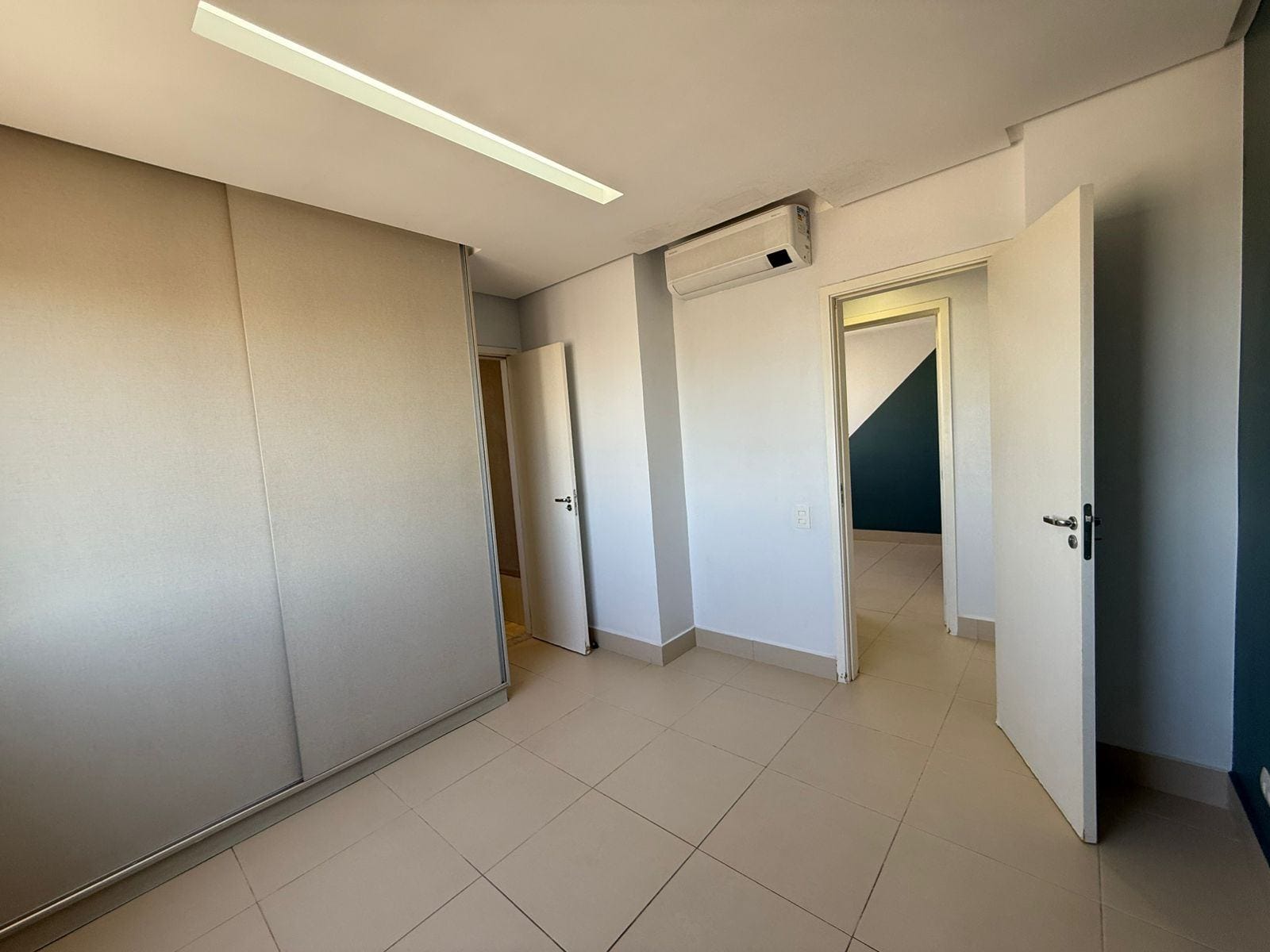 Apartamento à venda com 2 quartos, 61m² - Foto 8