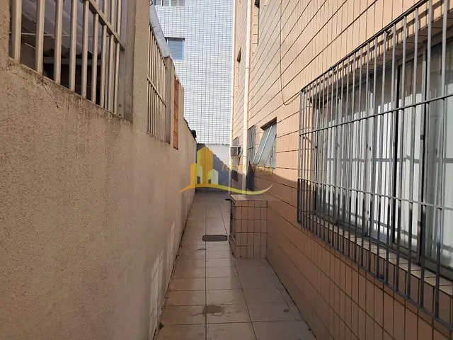 Apartamento 1 quarto e 2 banheiros, à venda, no bairro Guilhermina em Praia Grande