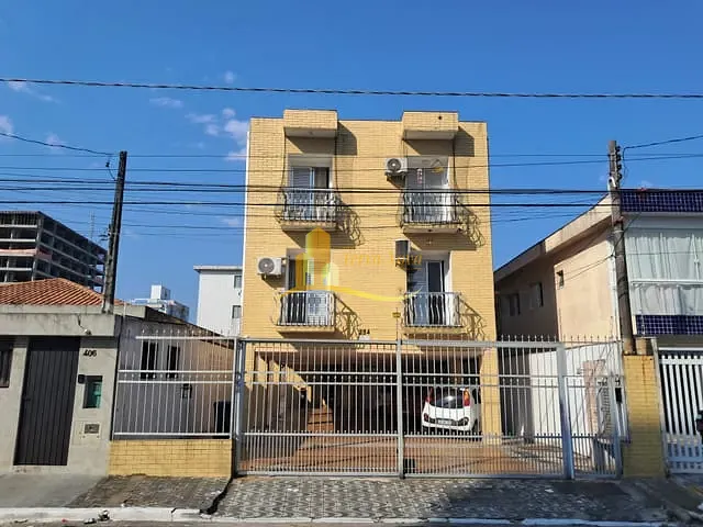 Apartamento 1 quarto e 2 banheiros, à venda, no bairro Guilhermina em Praia Grande