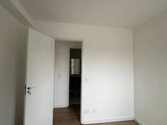 Apartamento com 65m² 2 quartos e 2 banheiros, para alugar, no bairro Vila Alzira em Santo André