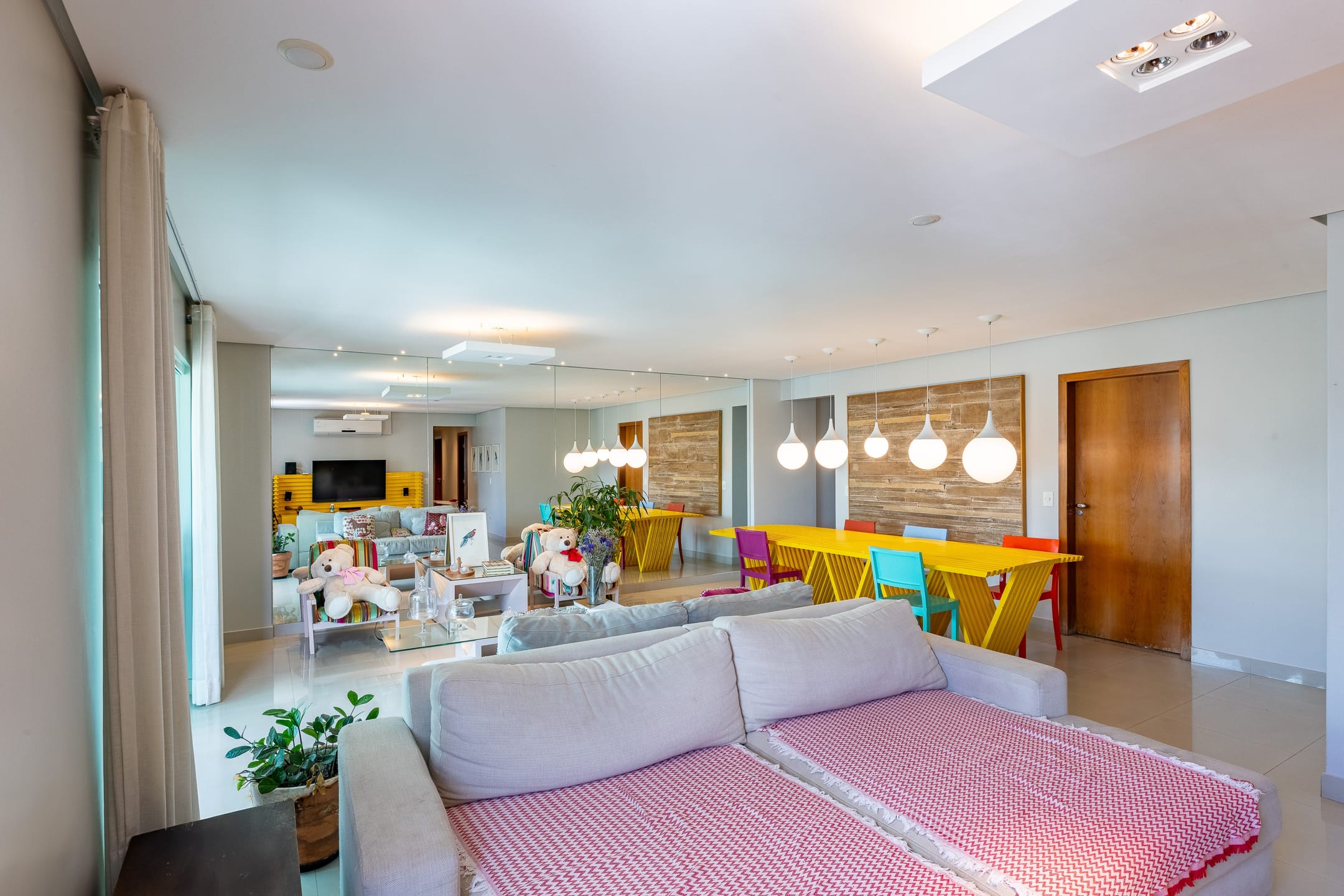 Apartamento, 3 quartos, 140 m² - Foto 2