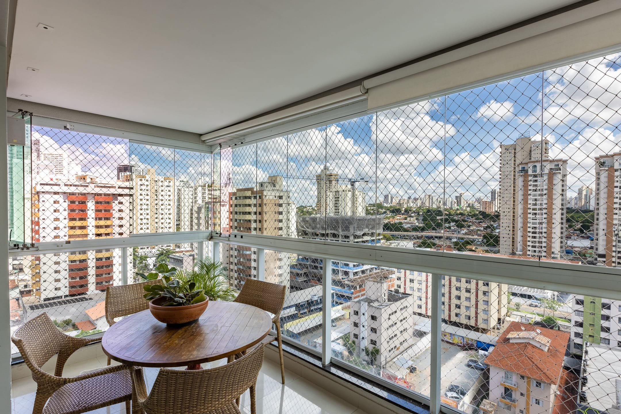 Apartamento, 3 quartos, 140 m² - Foto 1
