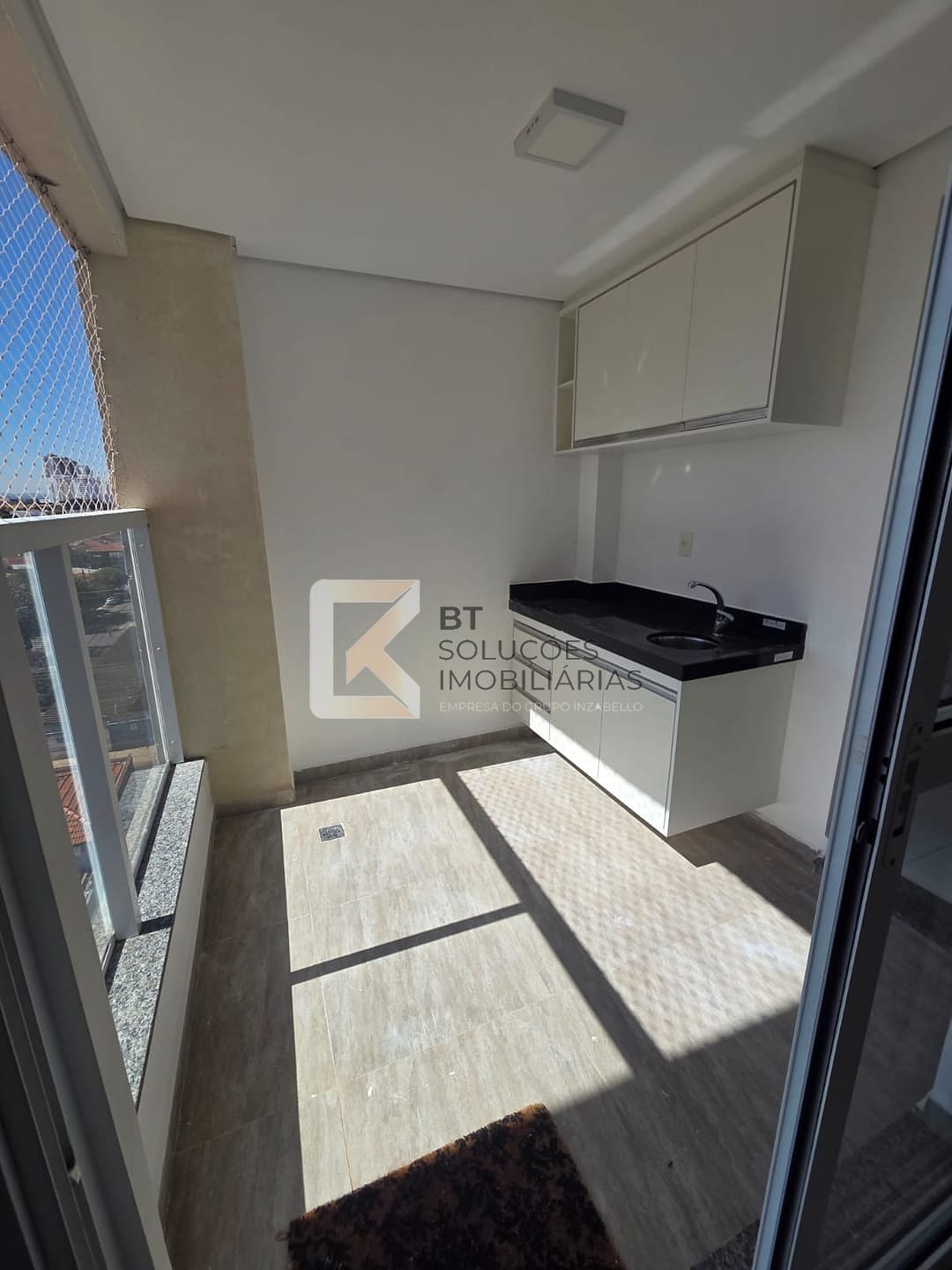 Apartamento à venda e aluguel com 3 quartos, 82m² - Foto 1