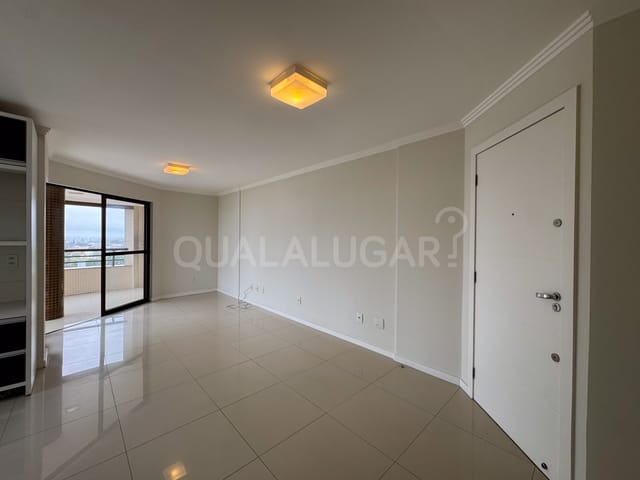 Apartamento 3 quartos e 2 banheiros, para alugar, no bairro Aeroporto em Tubarão