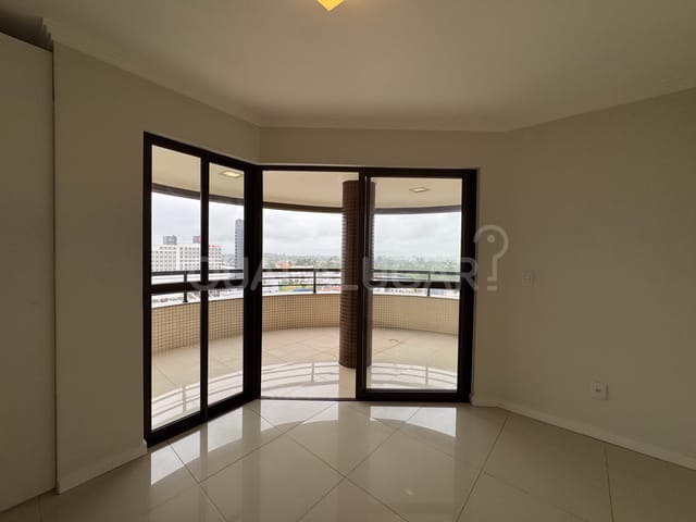 Apartamento 3 quartos e 2 banheiros, para alugar, no bairro Aeroporto em Tubarão