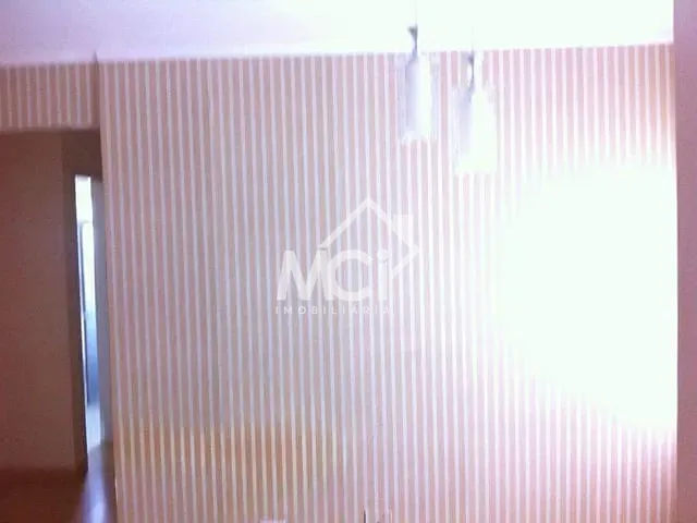Apartamento com 53m² 2 quartos e 1 banheiro, à venda, no bairro Centro em Pelotas