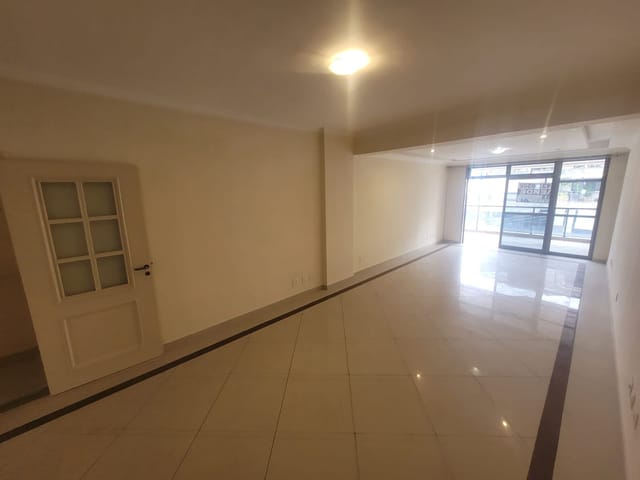 Apartamento com 164m² 3 quartos e 2 banheiros, à venda, no bairro Vila Valqueire em Rio de Janeiro