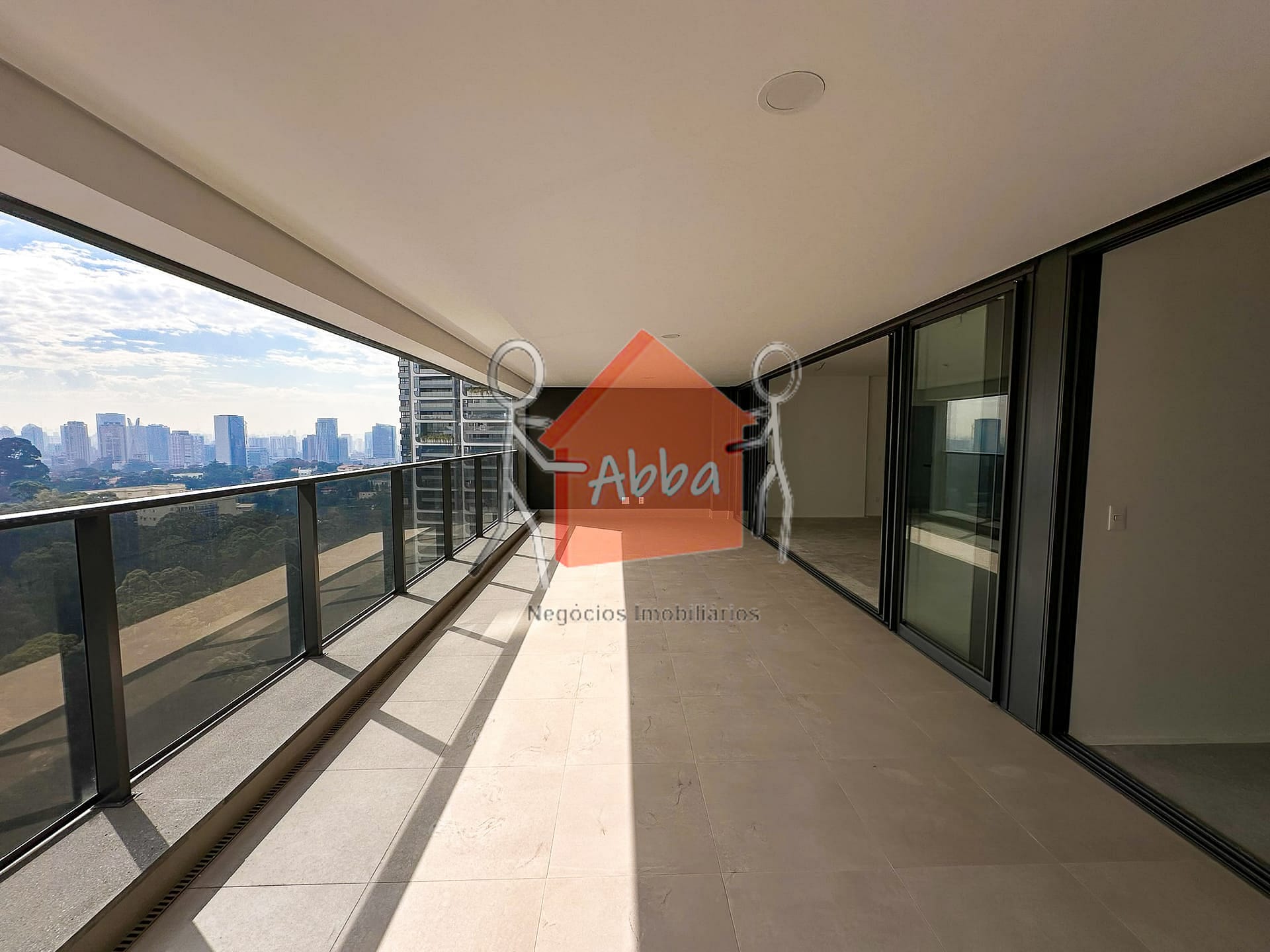 Apartamento à venda com 4 quartos, 265m² - Foto 2
