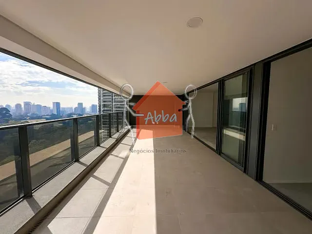 Apartamento com 320m² 4 quartos e 6 banheiros, à venda, no bairro Jardim Fonte do Morumbi em São Paulo