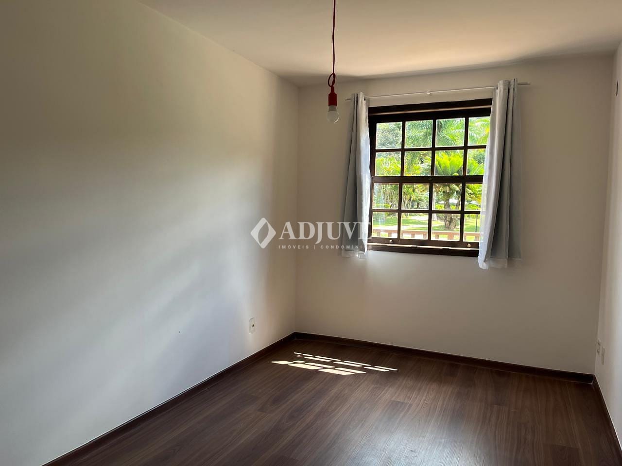 Apartamento à venda com 3 quartos, 87m² - Foto 2