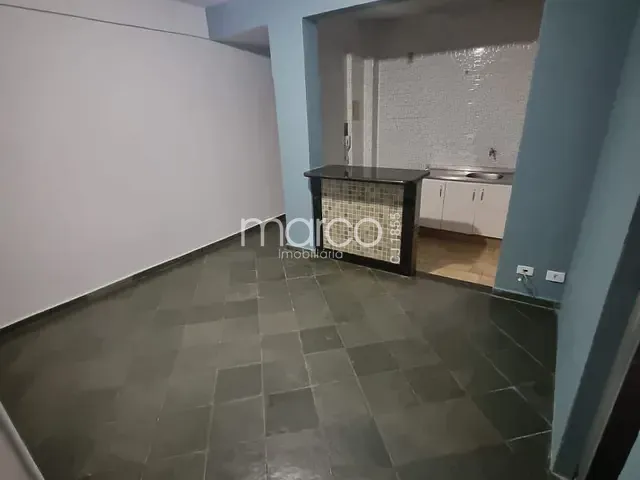 Apartamento 3 quartos e 1 banheiro, para alugar, no bairro Setor Bueno em Goiânia