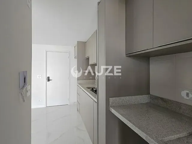 Apartamento com 63m² 2 quartos e 2 banheiros, à venda, no bairro Cristo Rei em Curitiba