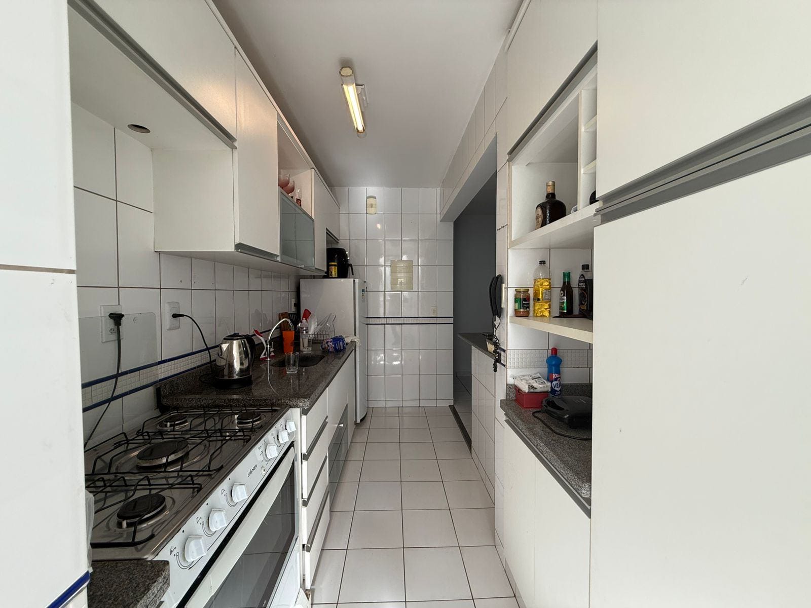 Apartamento à venda com 2 quartos, 64m² - Foto 7