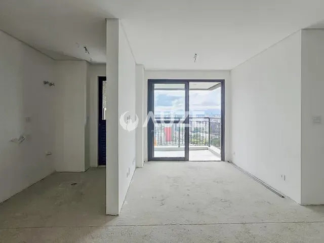 Apartamento com 61m² 2 quartos e 2 banheiros, à venda, no bairro Cristo Rei em Curitiba