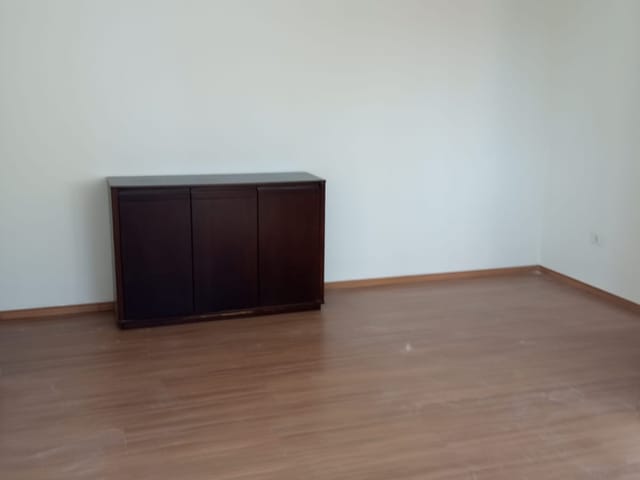 Foto do Apartamento - Ed. Rian - Apartamento para locação com 2 dormitórios - Centro, Londrina/ PR | Premier Imóveis