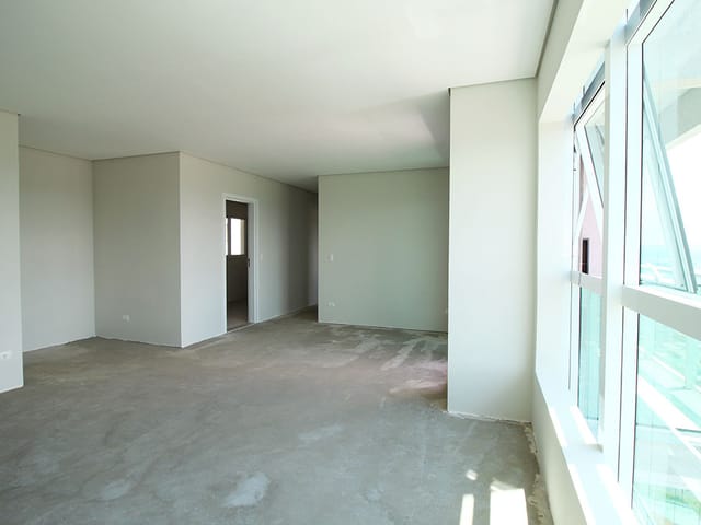 Apartamento com 187m² 3 quartos e 2 banheiros, à venda, no bairro Uvaranas em Ponta Grossa