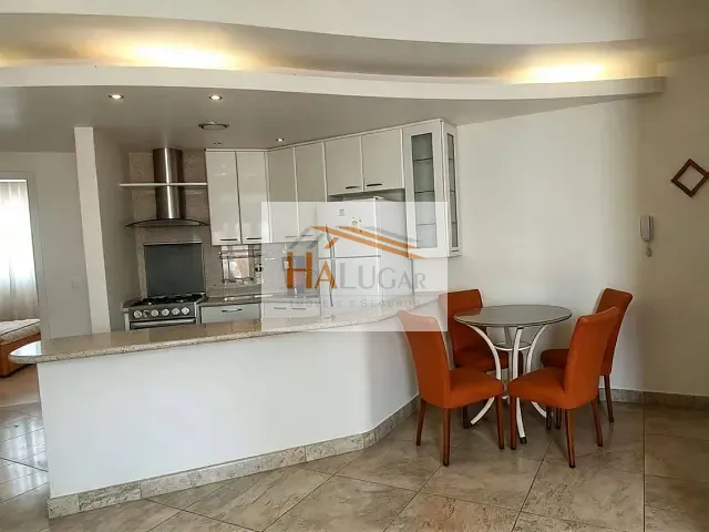 Apartamento 2 quartos e 1 banheiro, para alugar, no bairro Savassi em Belo Horizonte