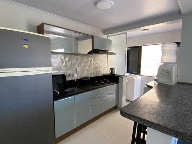 Apartamento 2 quartos e 1 banheiro, à venda, no bairro Ingleses do Rio Vermelho em Florianópolis