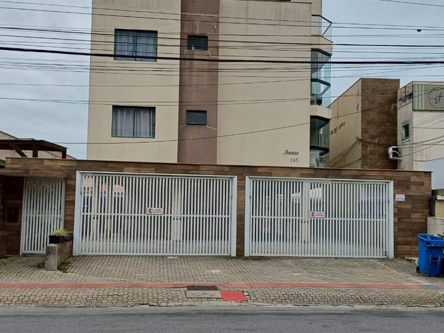 Apartamento 2 quartos e 1 banheiro, à venda, no bairro Ingleses do Rio Vermelho em Florianópolis