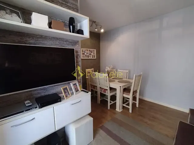 Apartamento com 56m² 2 quartos e 1 banheiro, à venda, no bairro Parque Santo Antônio em Taubaté