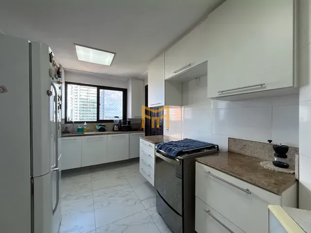 Apartamento 3 quartos e 4 banheiros, à venda, no bairro São Brás em Belém