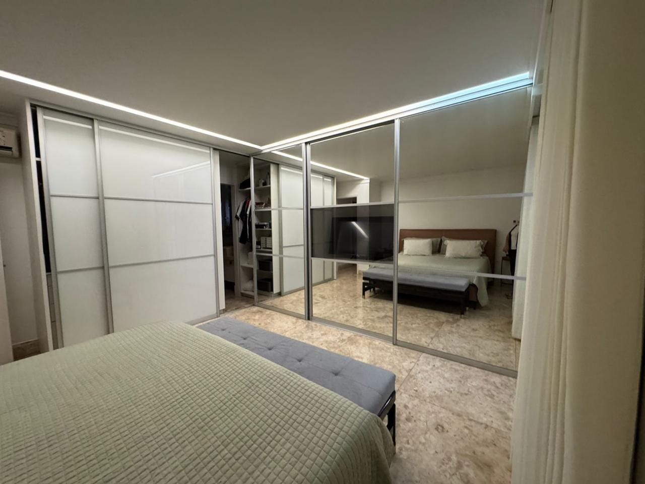 Apartamento à venda com 3 quartos, 167m² - Foto 19