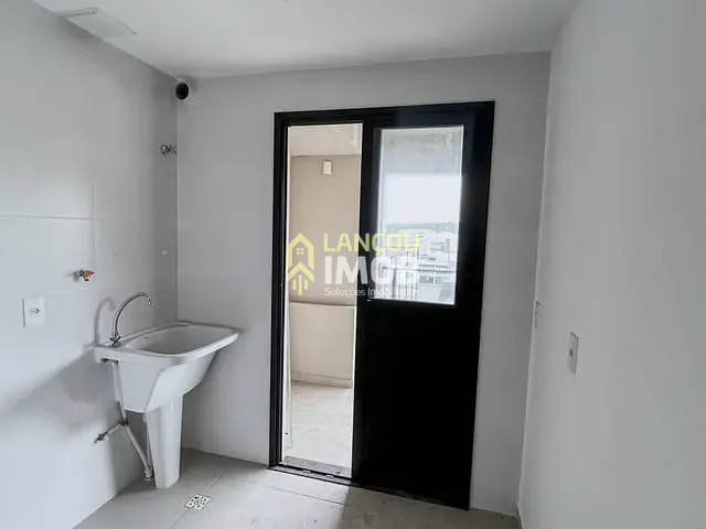 Apartamento 2 quartos e 2 banheiros, à venda, no bairro Parque Residencial Eloy Chaves em Jundiaí