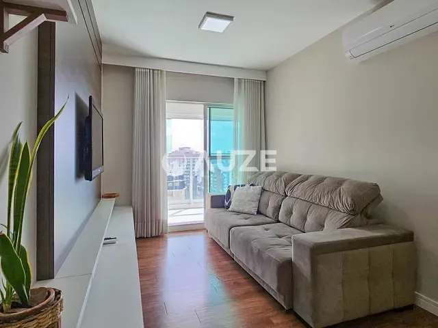 Apartamento com 65m² 2 quartos e 2 banheiros, à venda, no bairro Centro em Curitiba