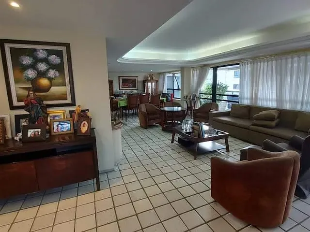 Apartamento 4 quartos e 3 banheiros, à venda, no bairro Graças em Recife