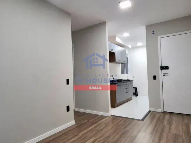 Apartamento 2 quartos e 1 banheiro, à venda, no bairro Campo de Santana em Curitiba