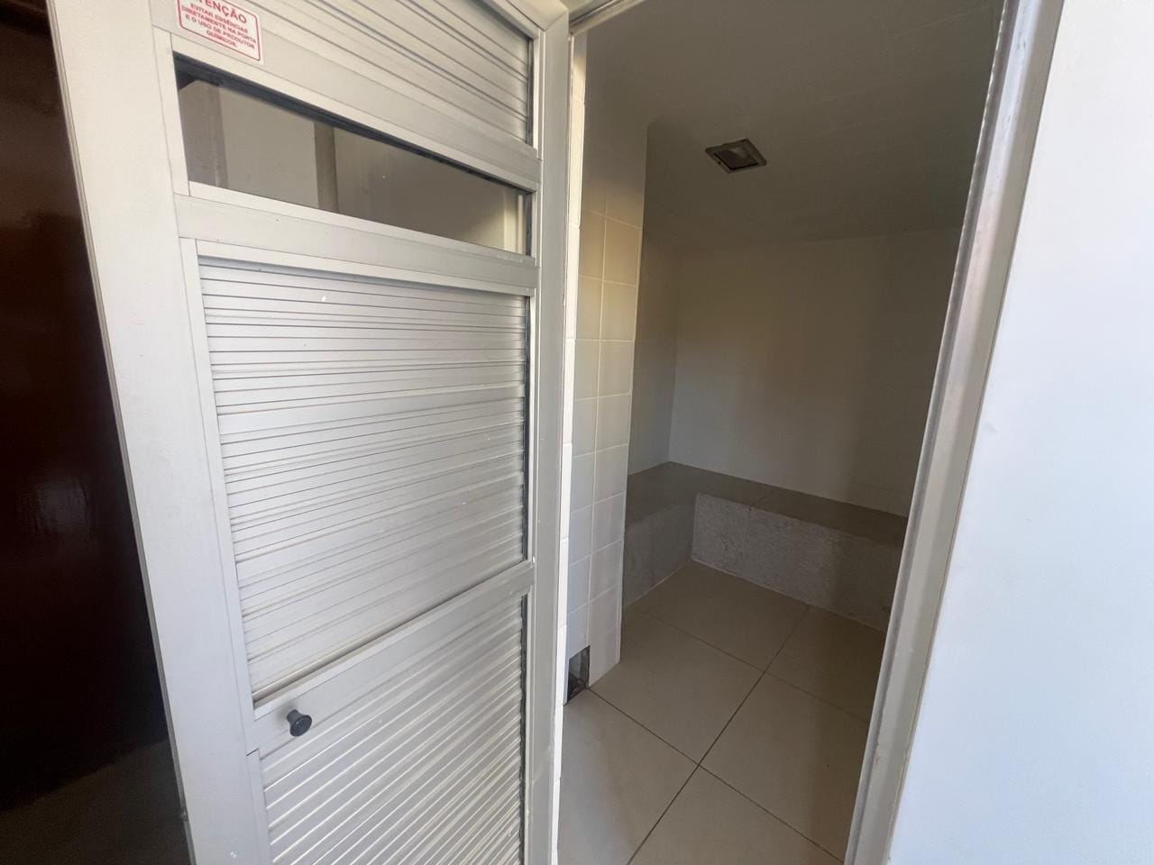 Apartamento à venda com 4 quartos, 350m² - Foto 25