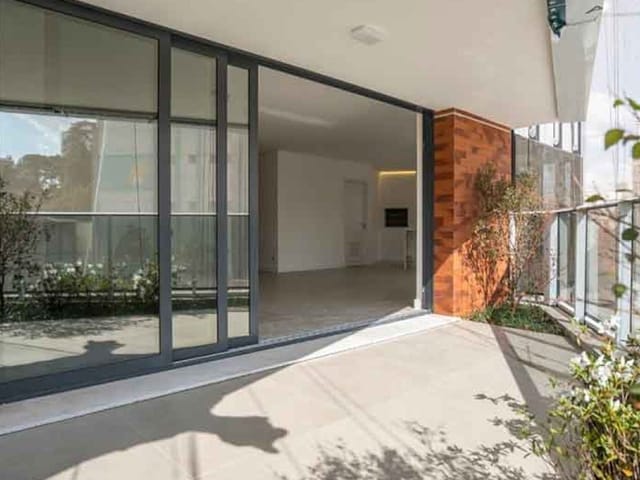 Apartamento com 379m² 3 quartos e 5 banheiros, à venda, no bairro Cabral em Curitiba