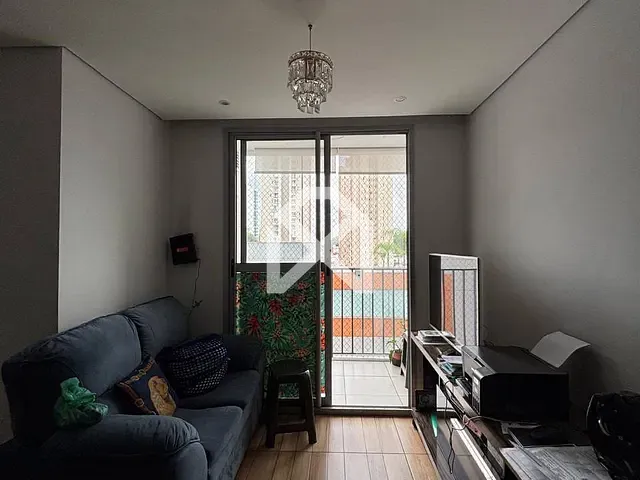 Apartamento com 58m² 3 quartos e 1 banheiro, para alugar, no bairro Parque São Jorge em São Paulo