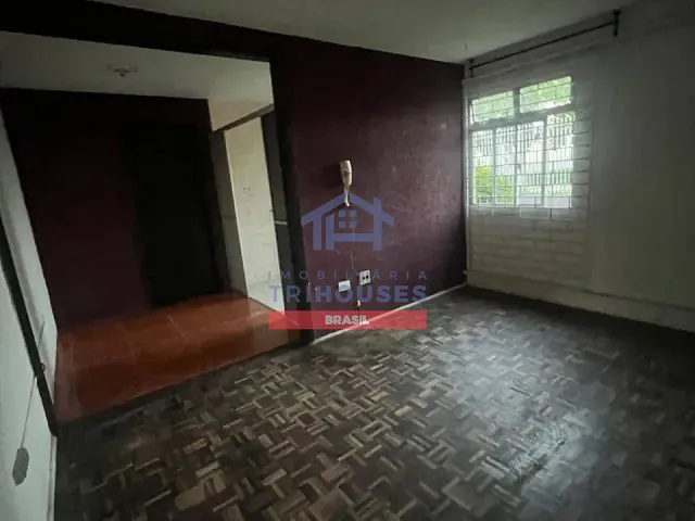 Apartamento 2 quartos e 1 banheiro, à venda, no bairro Sítio Cercado em Curitiba